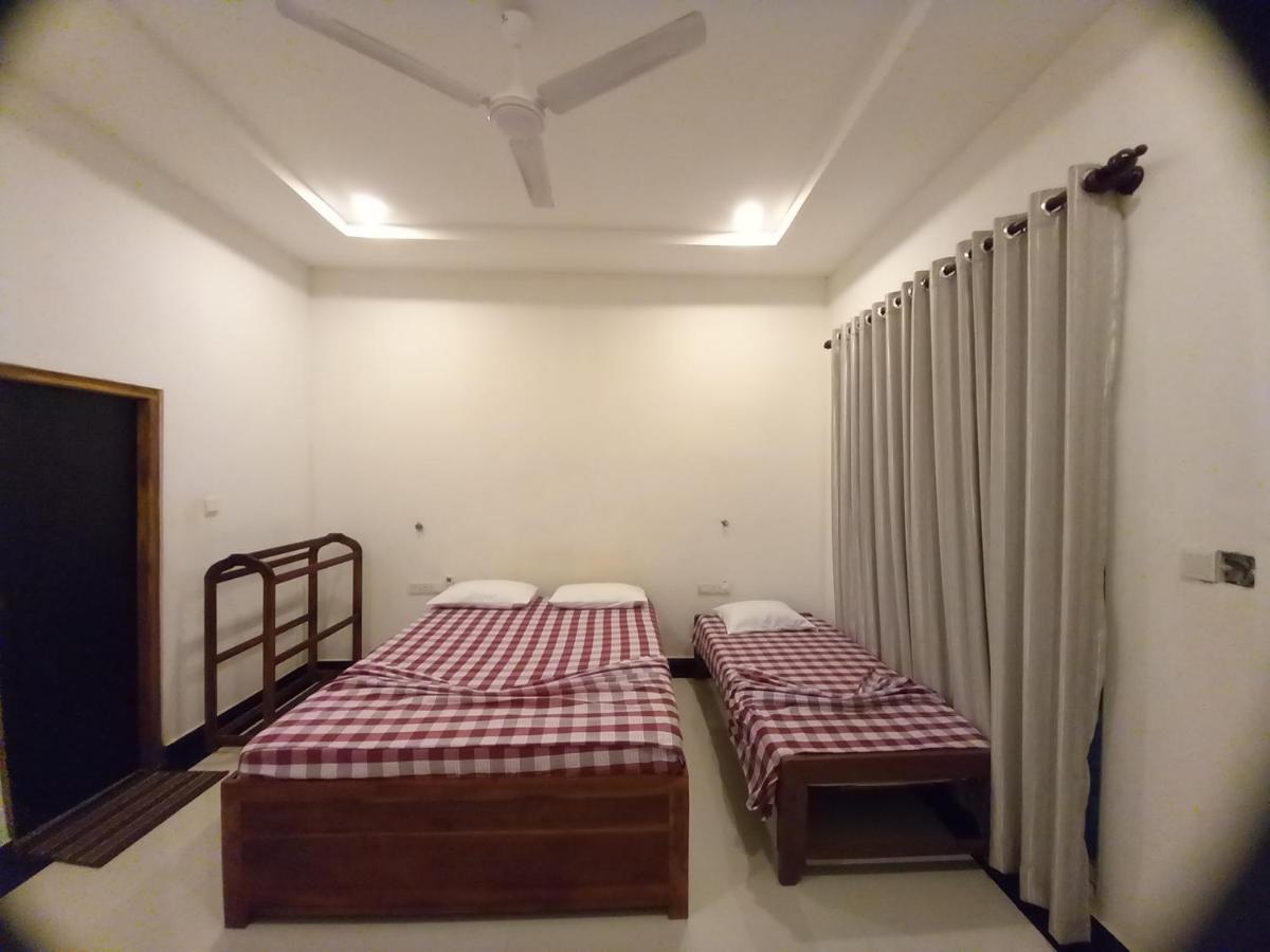 Hotel Krish Калкудах Екстер'єр фото